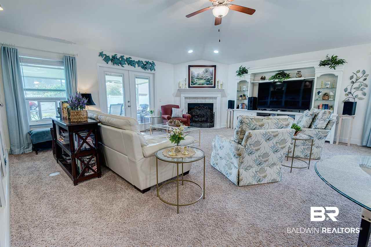 215 Meadow Run Loop Foley, AL 36535 - Photo 17 of 43 Great Room