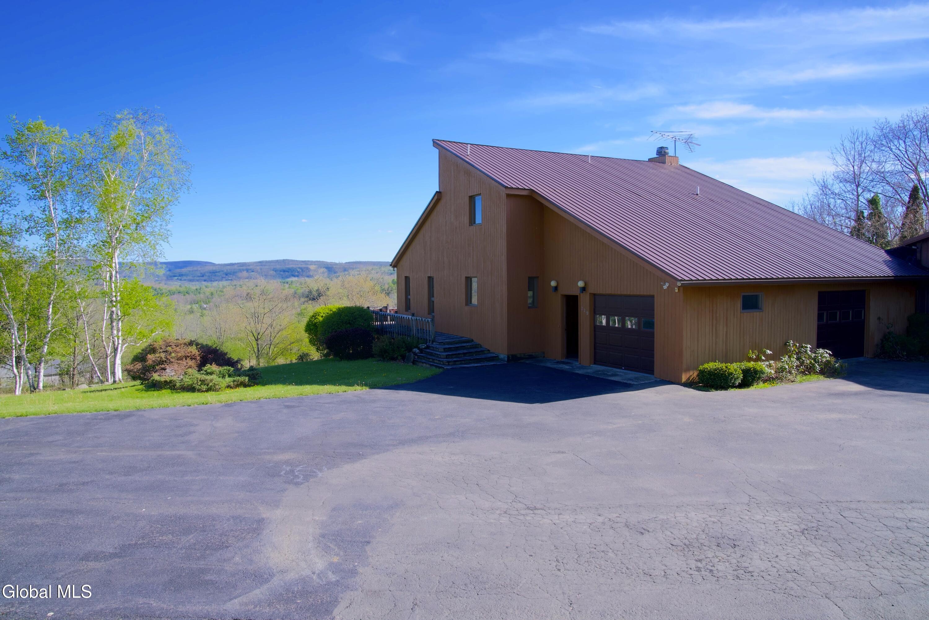 229 Sprakers Road Esperance, NY 12160 - Photo 3 of 40 03