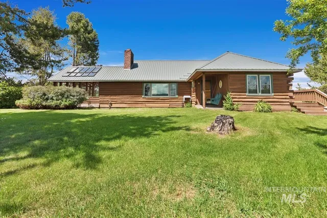 $695,000 | 798 High Valley Road, Cascade, ID 83611