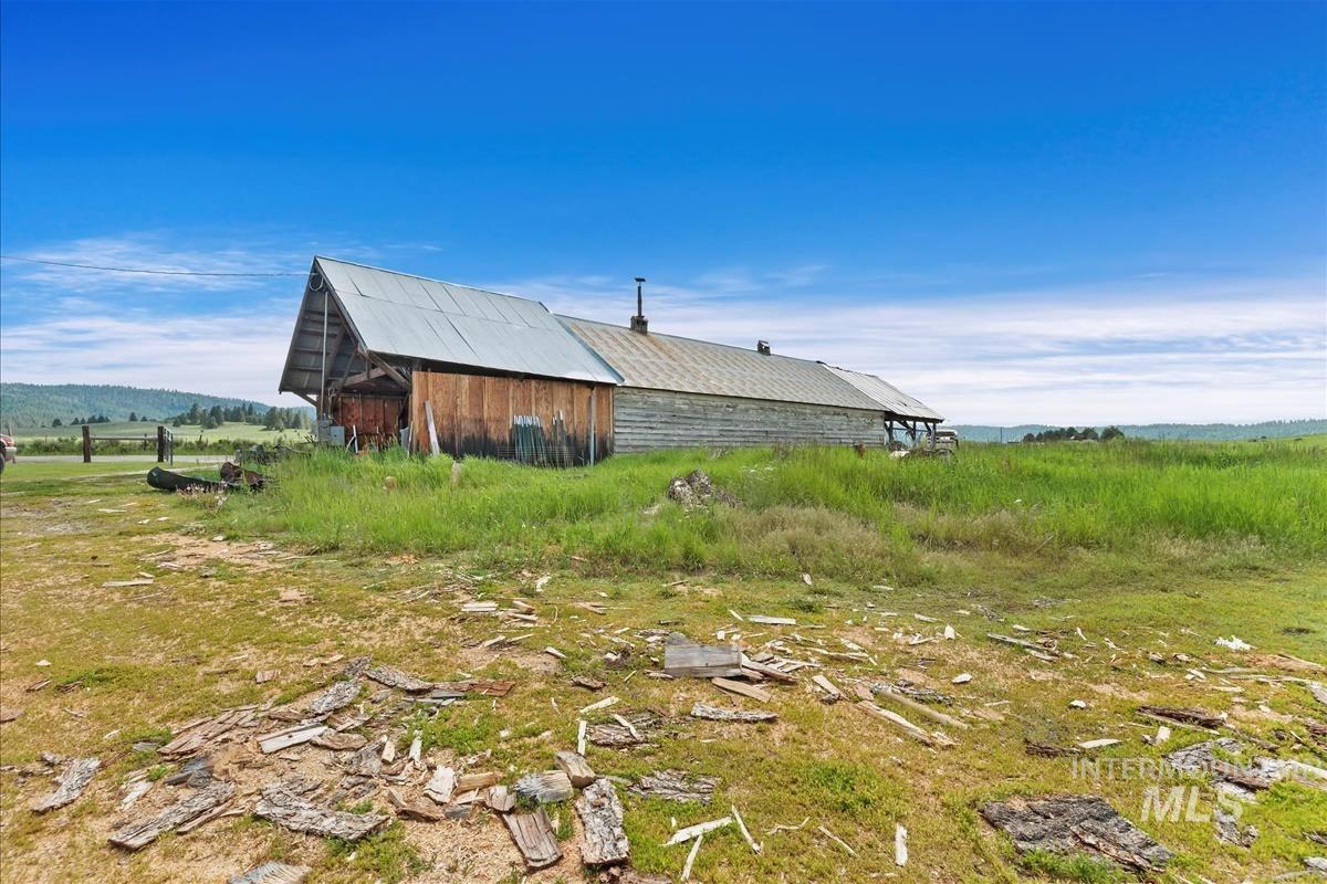 798 High Valley Road Cascade, ID 83611 - Photo 35 of 48