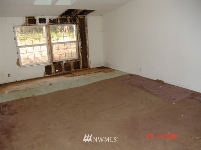 601 East Victor Road Belfair, WA 98528 - Photo 7 of 16