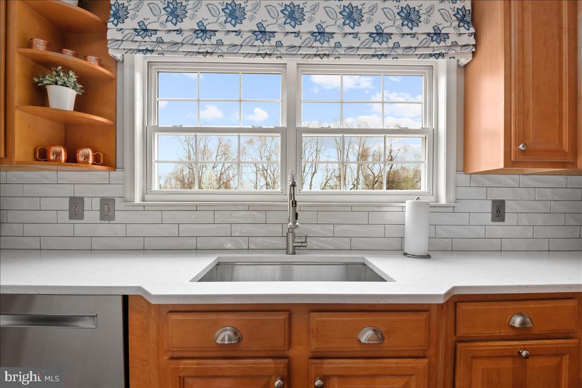 210 Shea Road Lothian, MD 20711 - Photo 15 of 41 New counters, sink and backsplash