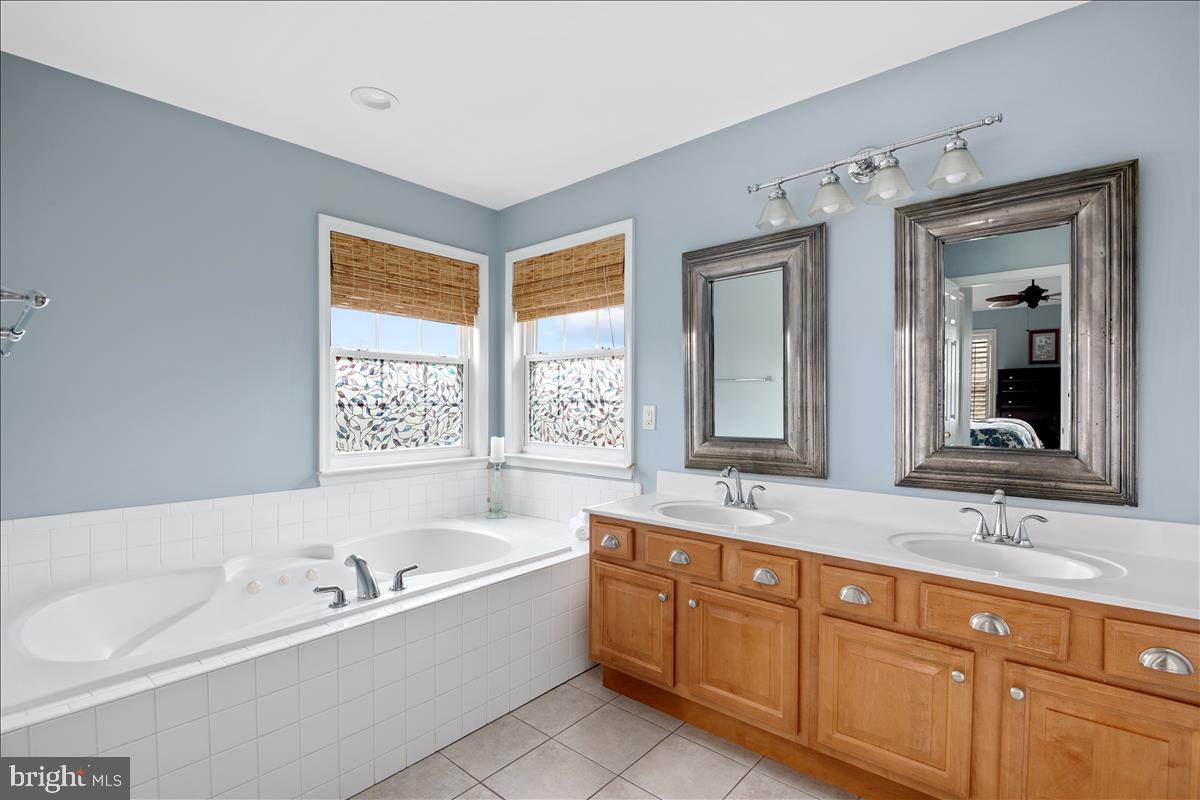 210 Shea Road Lothian, MD 20711 - Photo 26 of 41 Ensuite bath