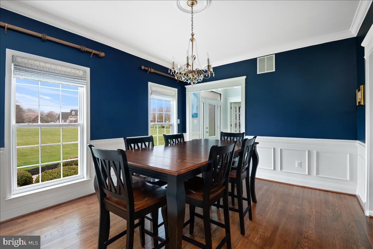 210 Shea Road Lothian, MD 20711 - Photo 5 of 41 Dining Room