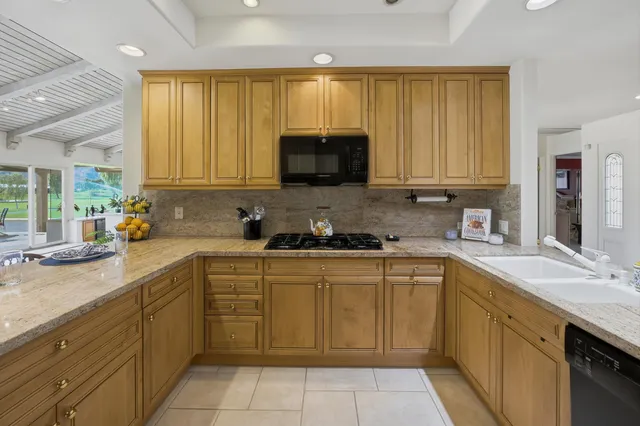 $949,000 | 49045 Cedros Circle, La Quinta, CA 92253