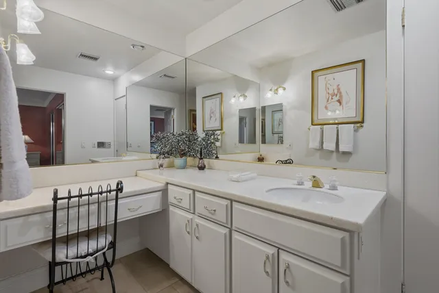 $949,000 | 49045 Cedros Circle, La Quinta, CA 92253