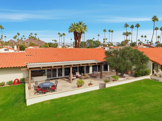 $949,000 | 49045 Cedros Circle, La Quinta, CA 92253