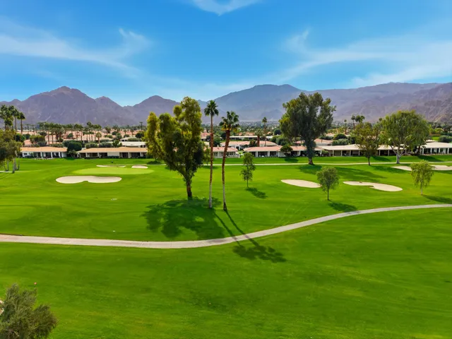 $949,000 | 49045 Cedros Circle, La Quinta, CA 92253