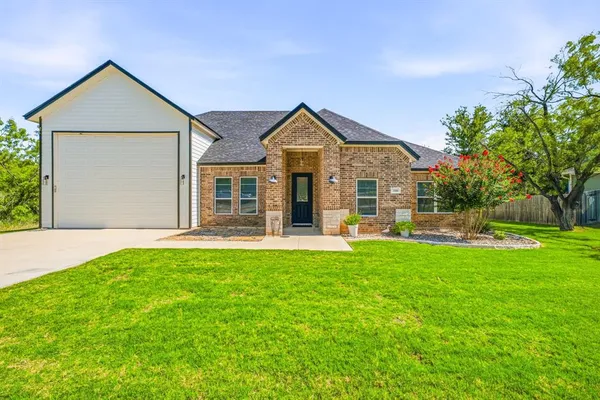$499,000 | 1166 Green Elm Road, Graford, TX 76449