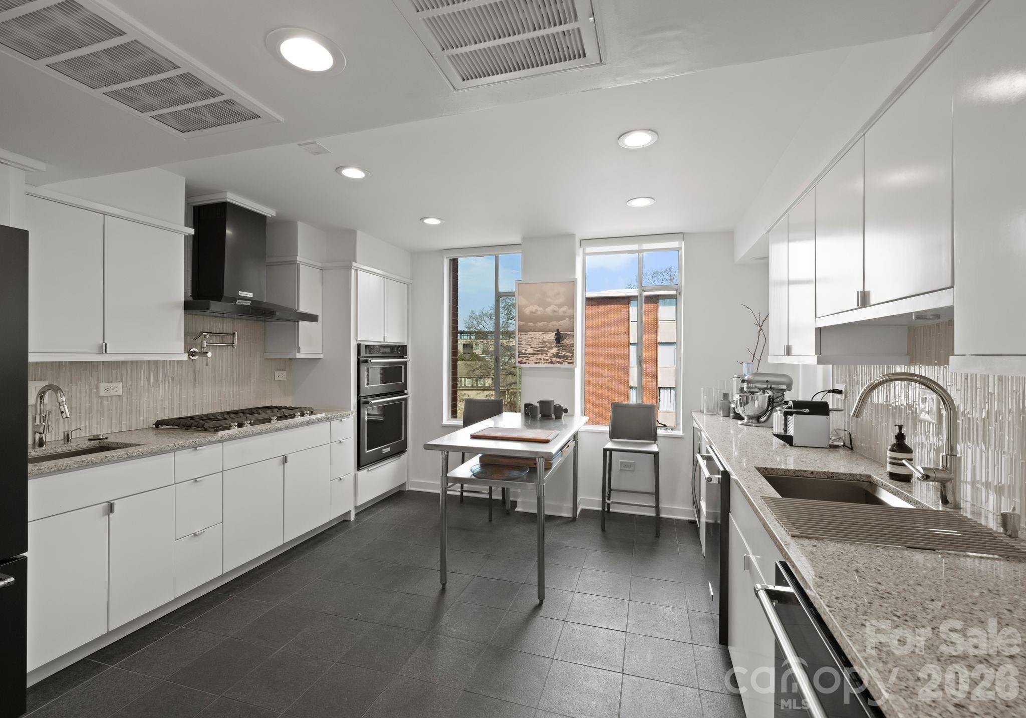 1300 Queens Road Charlotte, NC 28207 - Photo 12 of 45