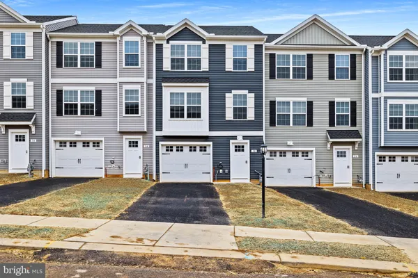 $2,300 | 0 H Street, Unit 112, Carlisle, PA 17013