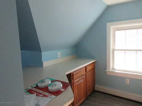 $1,800 | 205 11th Avenue, Unit 3, Belmar, NJ 07719