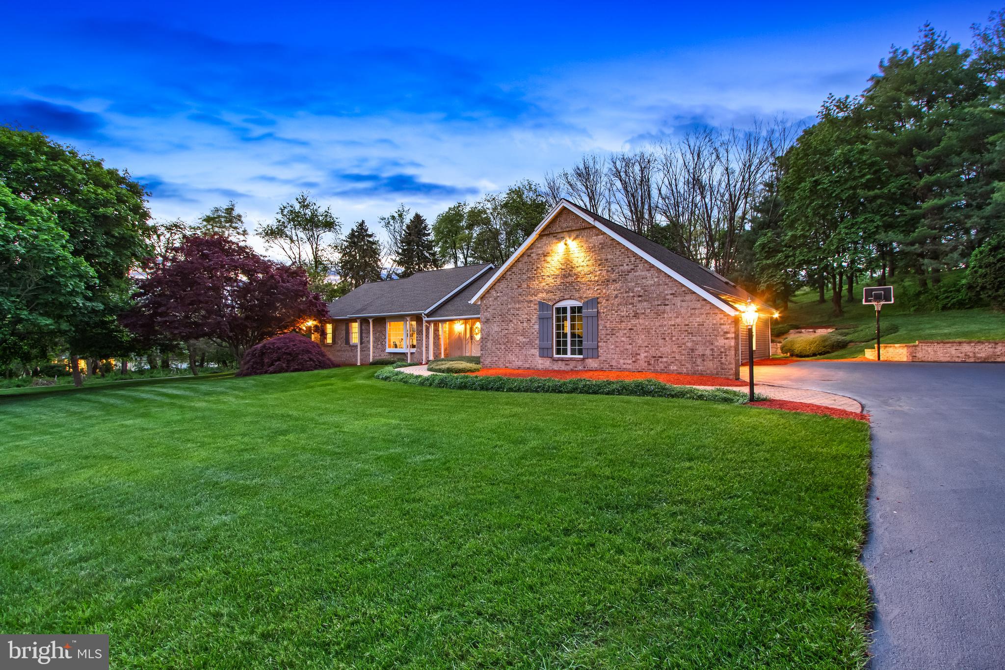 902 Hobart Road Hanover, PA 17331 - Photo 4 of 88