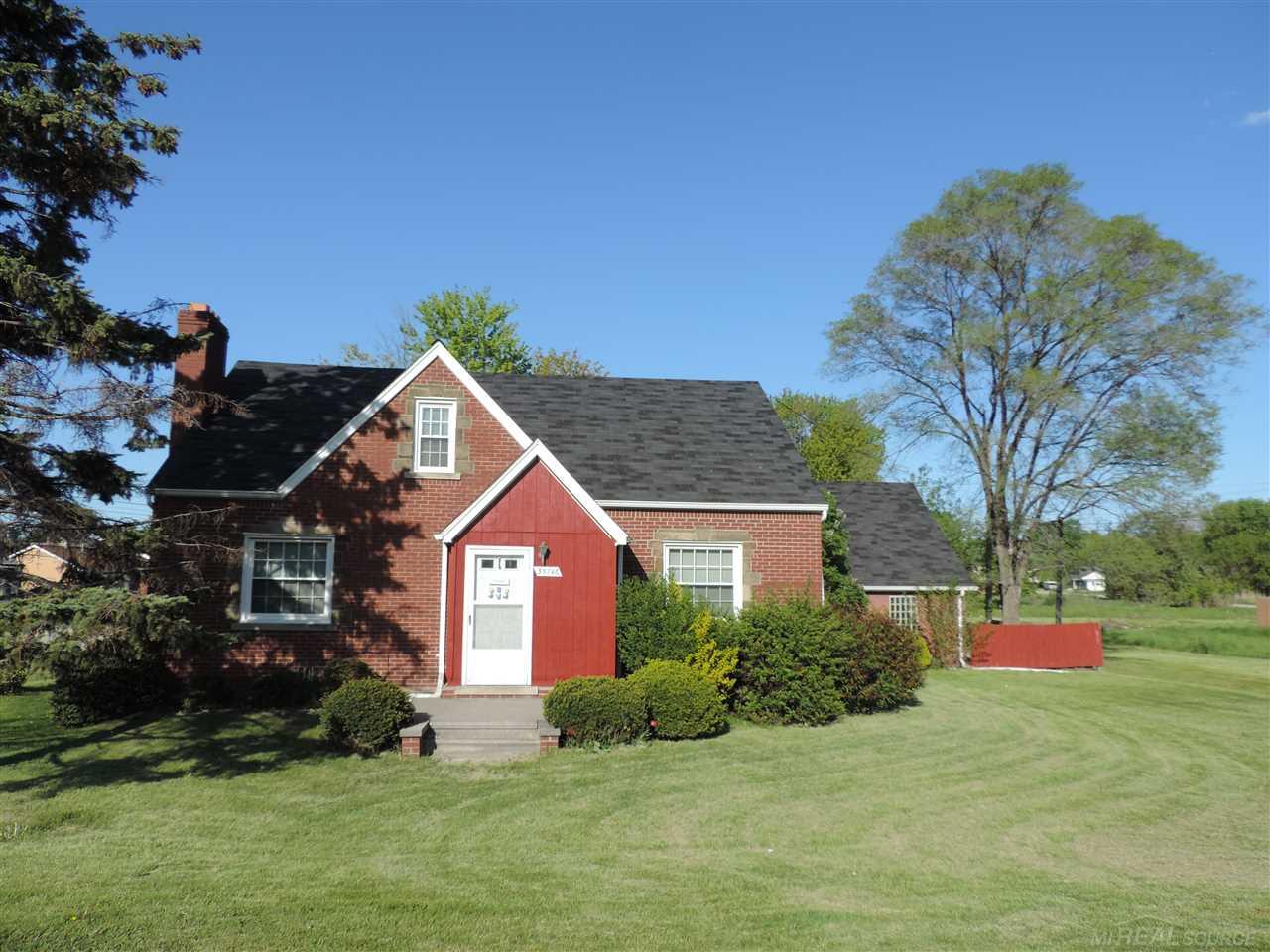 35746 Utica Road Clinton Township, MI 48035 - Photo 2 of 22