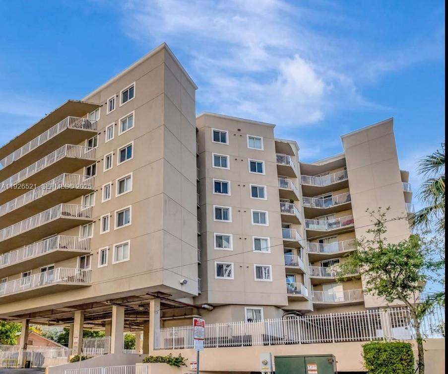 102 Southwest 6th Avenue, Unit 604 Miami, FL 33130 - Photo 3 of 6