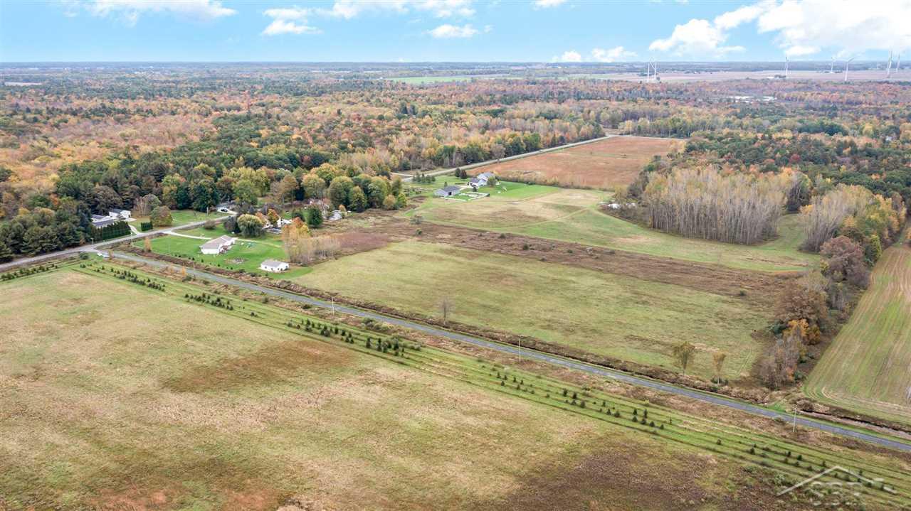 2258 South Duncan Road Midland, MI 48640 - Photo 10 of 35 50057800-9.JPG