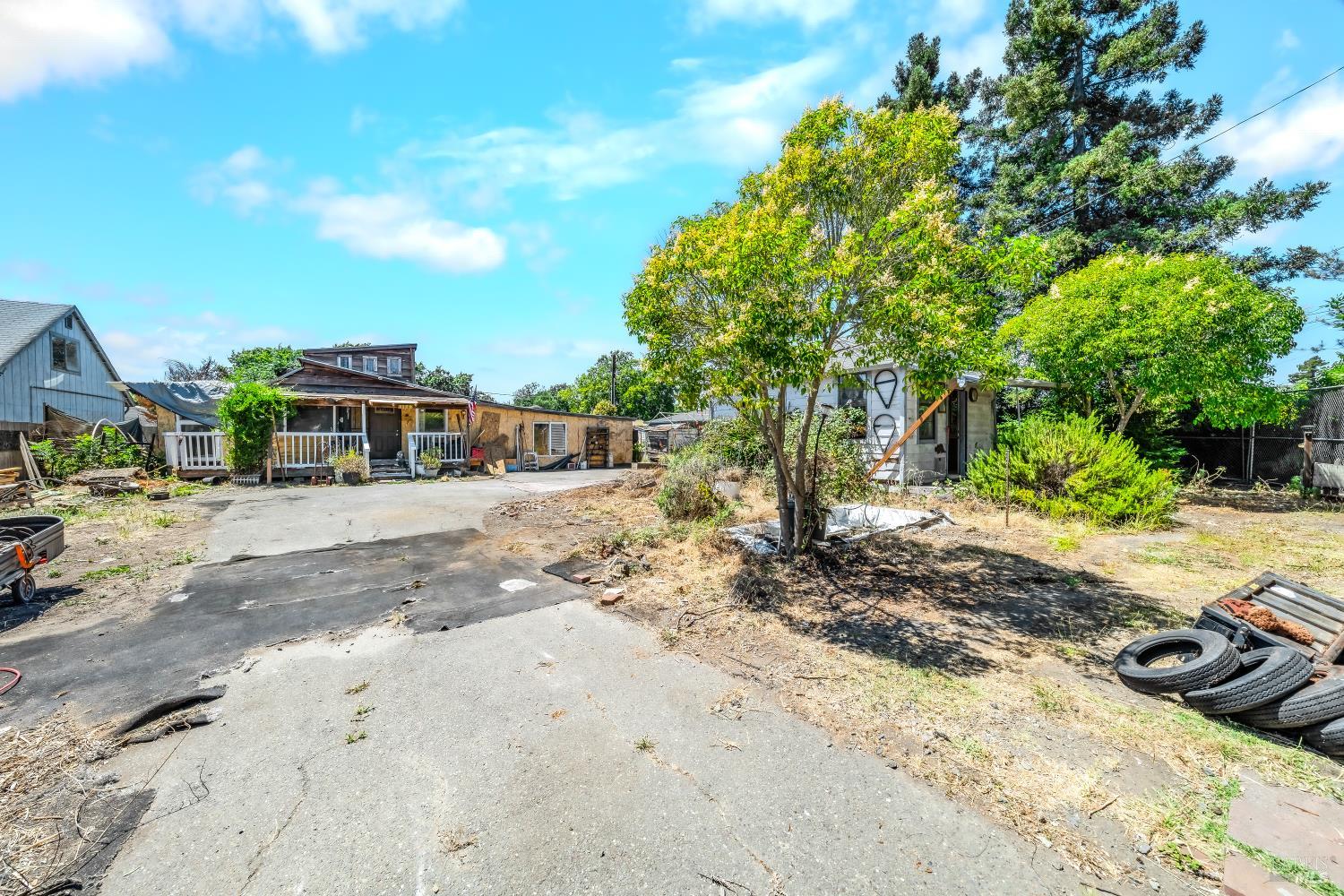 1129 Fresno Avenue Santa Rosa, CA 95407 - Photo 7 of 47 A lot of space