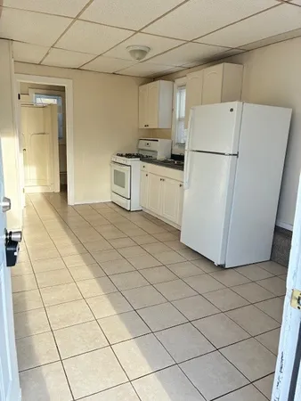 $1,275 | 37 Wakefield Street, Unit 6, West Warwick, RI 02893