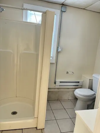 $1,275 | 37 Wakefield Street, Unit 6, West Warwick, RI 02893