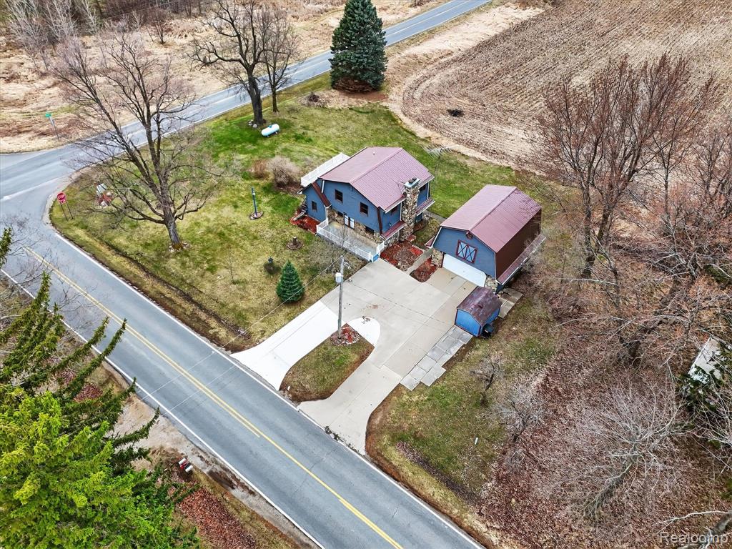 992 West Bennington Road Owosso, MI 48867 - Photo 48 of 61