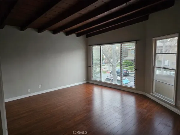 $2,495 | 3712 West Heffron Drive, Burbank, CA 91505