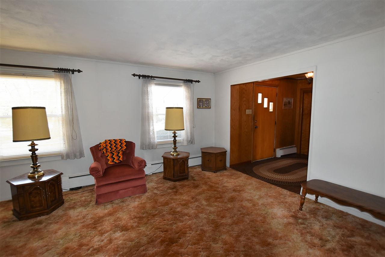 11 Clark Street Rutland, VT 05701 - Photo 4 of 10