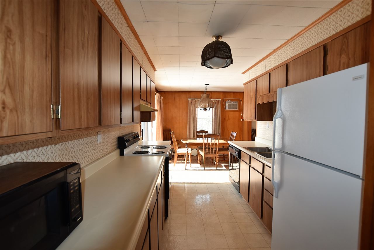 11 Clark Street Rutland, VT 05701 - Photo 5 of 10
