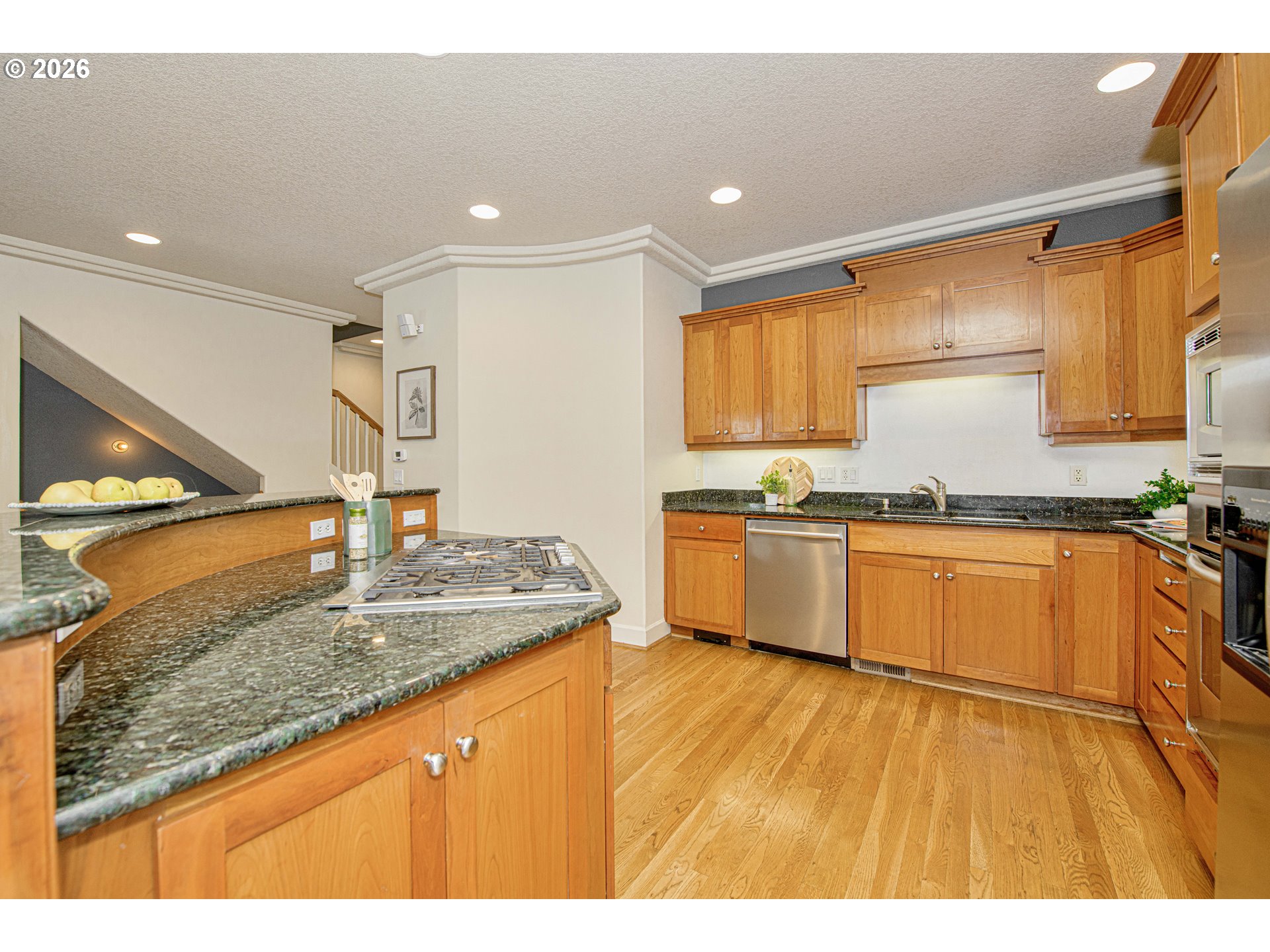 2268 St Moritz Loop West Linn, OR 97068 - Photo 5 of 37 Kitchen