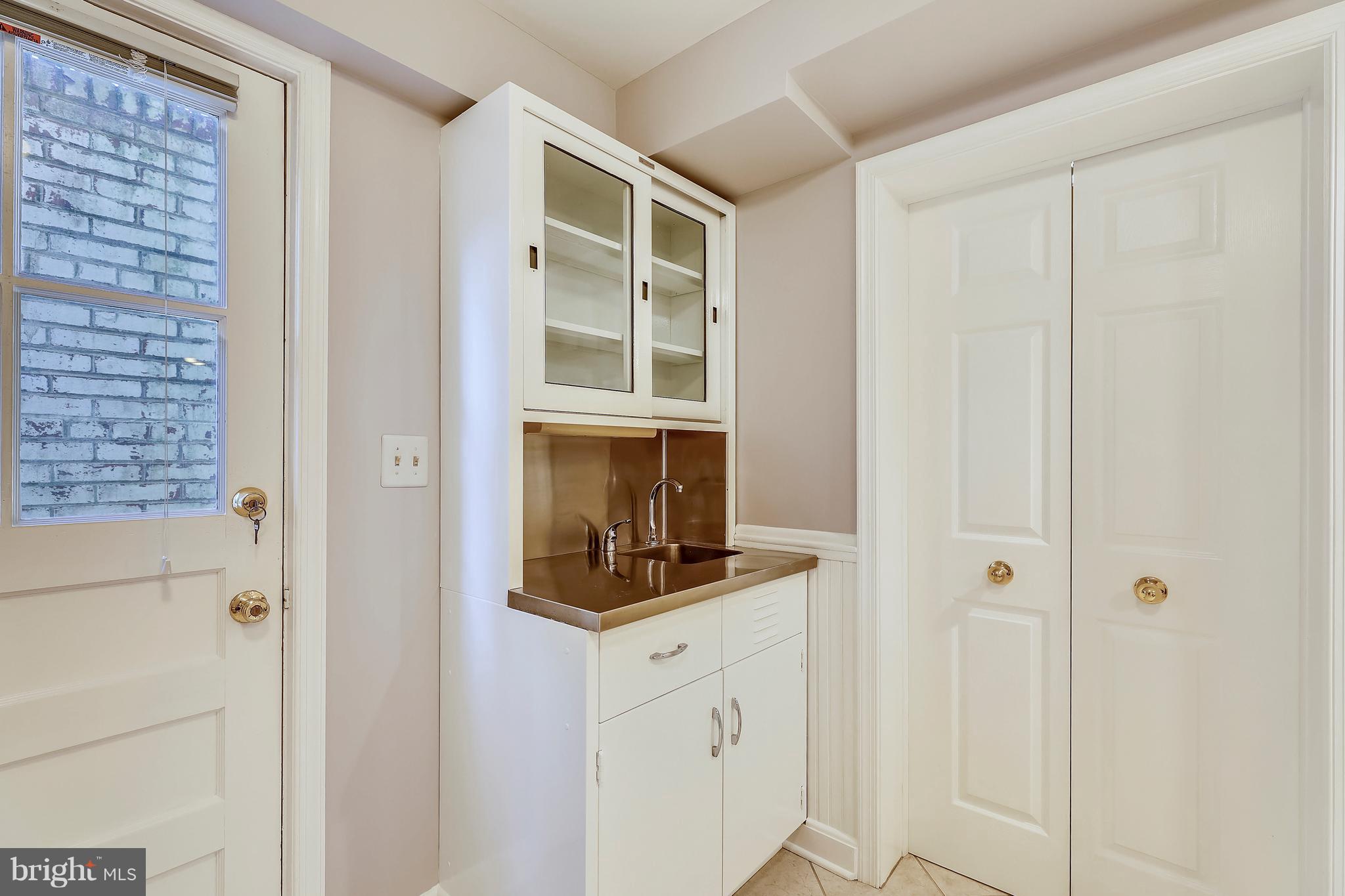 9510 Bruce Drive Silver Spring, MD 20901 - Photo 31 of 48 Wet Bar