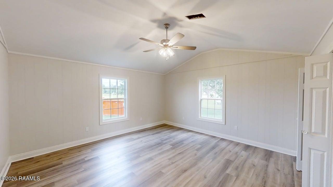 9936 Lou Ella Road Kaplan, LA 70548 - Photo 8 of 20 Spacious Primary Suite