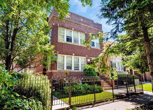 $1,600 | 4821 West Cornelia Avenue, Unit G, Chicago, IL 60641