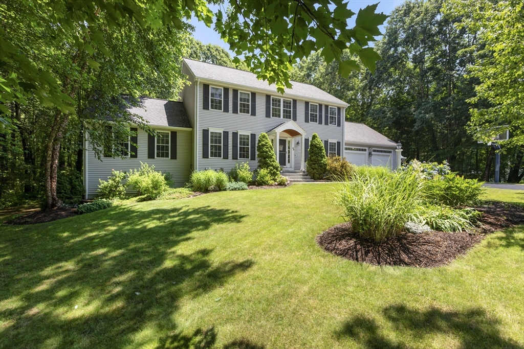 32 Field Road Medway, MA 02053 - Photo 2 of 42