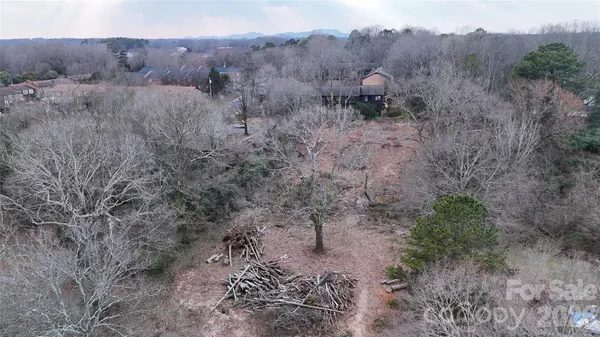 a view of a dry field