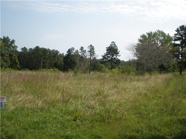 258 South Hood Road Lawrenceburg, TN 38464 - Photo 4 of 9 Gallery Image 4