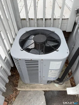 $230,000 | 433 Tolland Street, East Hartford, CT 06108