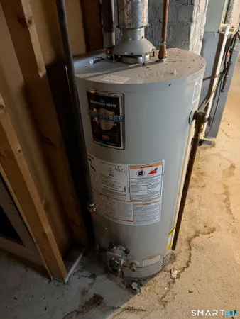 $230,000 | 433 Tolland Street, East Hartford, CT 06108