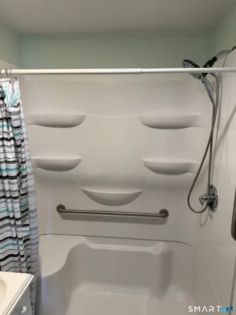 $230,000 | 433 Tolland Street, East Hartford, CT 06108