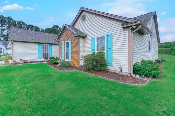 $359,900 | 1403 Snowy Egret Drive, Murrells Inlet, SC 29576