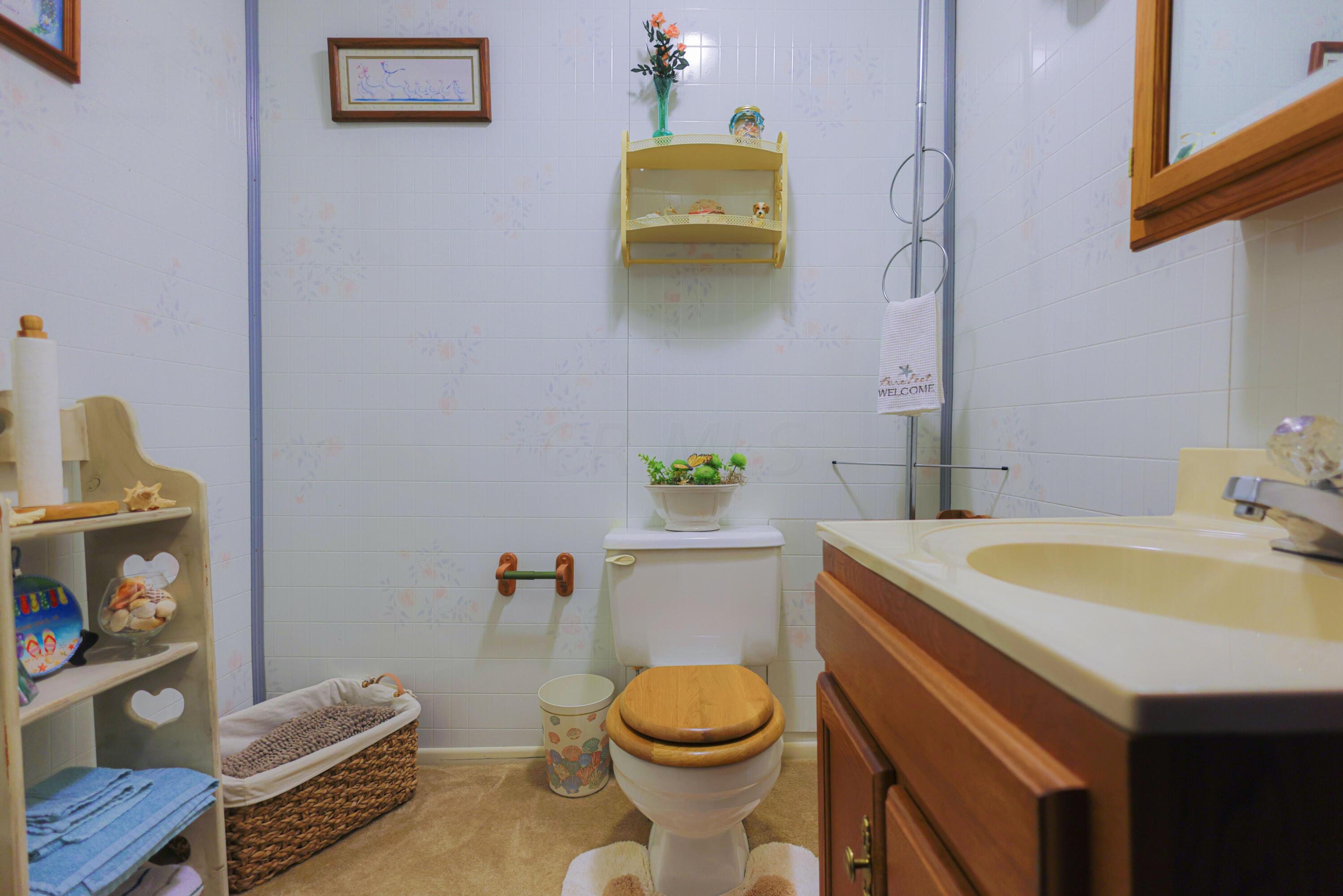 500 Ingalls Road Wellston, OH 45692 - Photo 9 of 14 9. Primary Bathroom