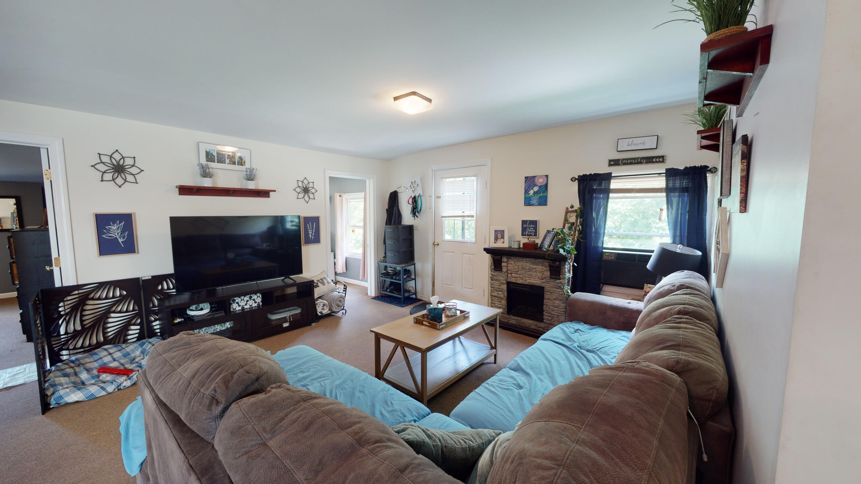 436 Pleasant Street Mechanic Falls, ME 04256 - Photo 26 of 58 436-Pleasant-St-Mechanic-Falls-Maine-Uni