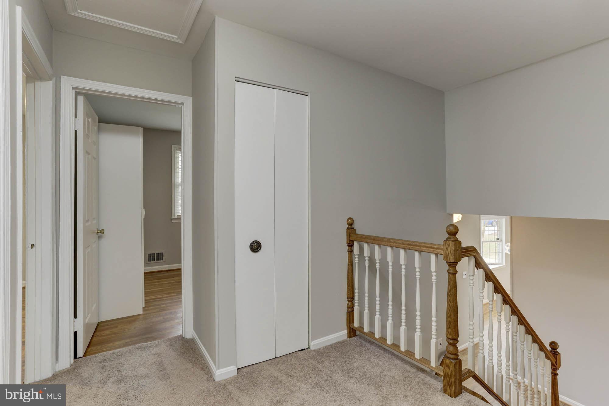6104 Goodman Road Laurel, MD 20707 - Photo 21 of 42 Upper level landing