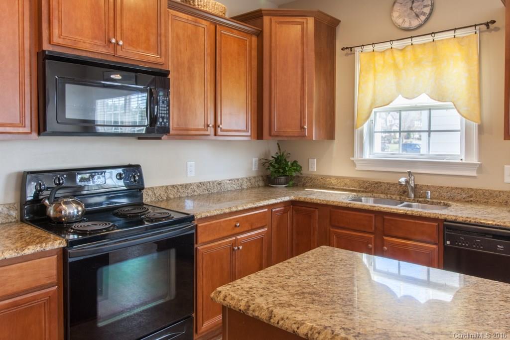 19830 Davidson-Concord Road, Unit 18 Davidson, NC 28036 - Photo 12 of 24 Gallery Image 12