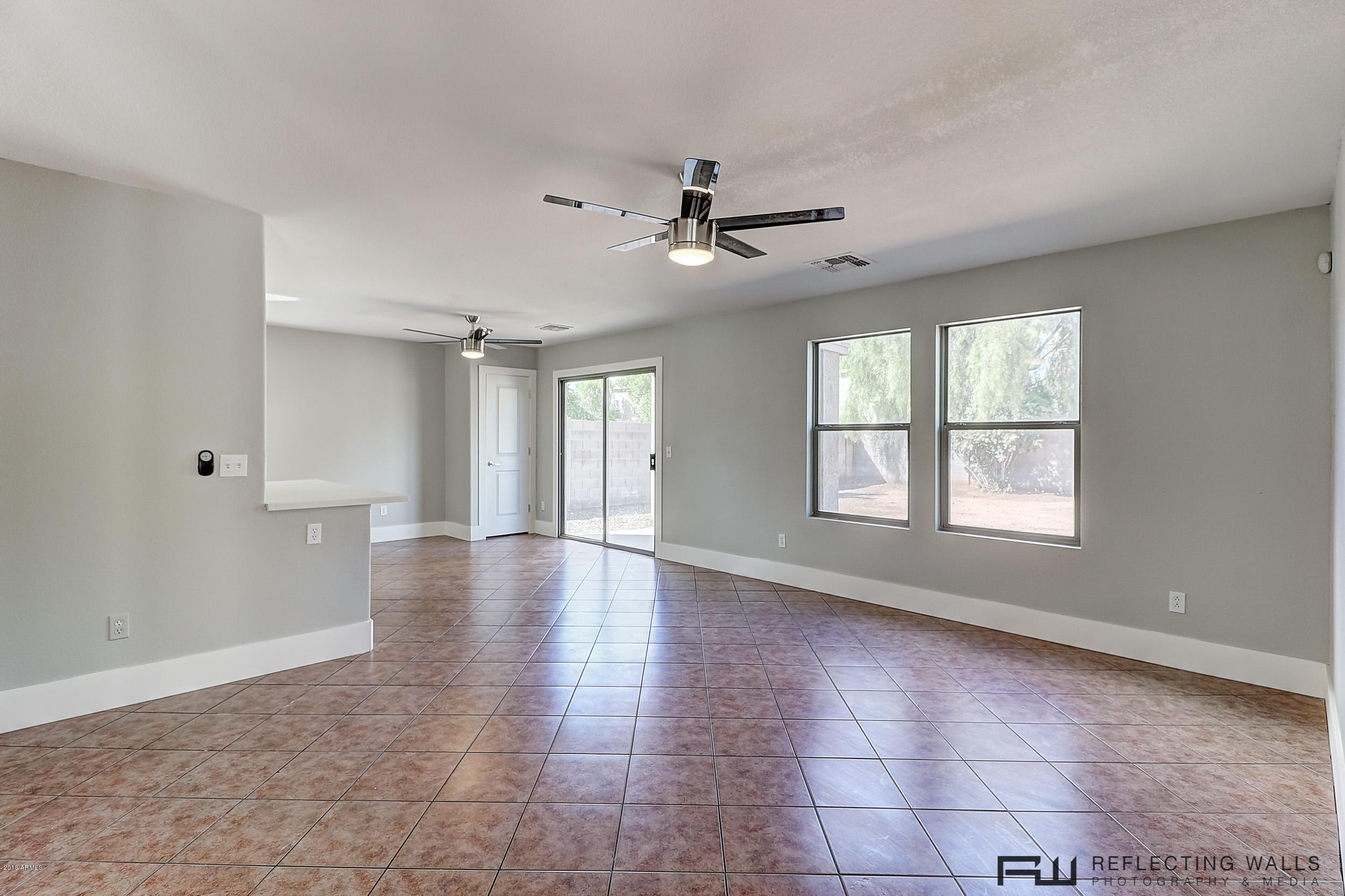 2428 West Bloch Road Phoenix, AZ 85041 - Photo 8 of 30 B (1)