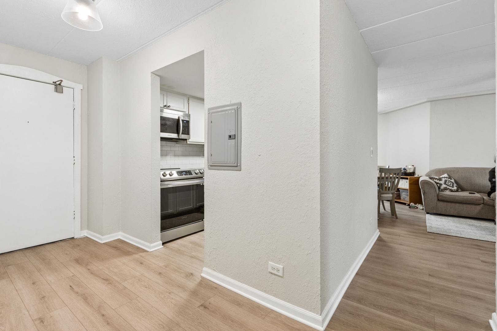 1 Renaissance Place, Unit 717 Palatine, IL 60067 - Photo 11 of 25 Gallery Image 11