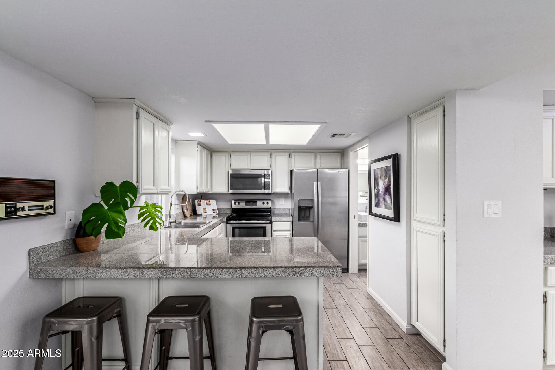 6509 North 10th Place Phoenix, AZ 85014 - Photo 13 of 28 17 - 10th