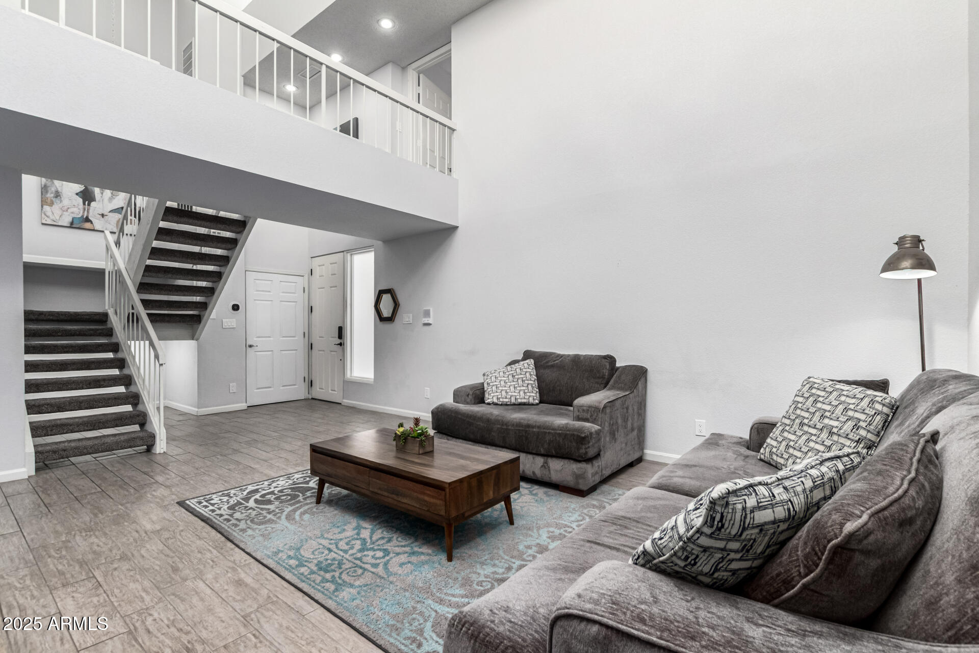 6509 North 10th Place Phoenix, AZ 85014 - Photo 9 of 28 10 - 10th