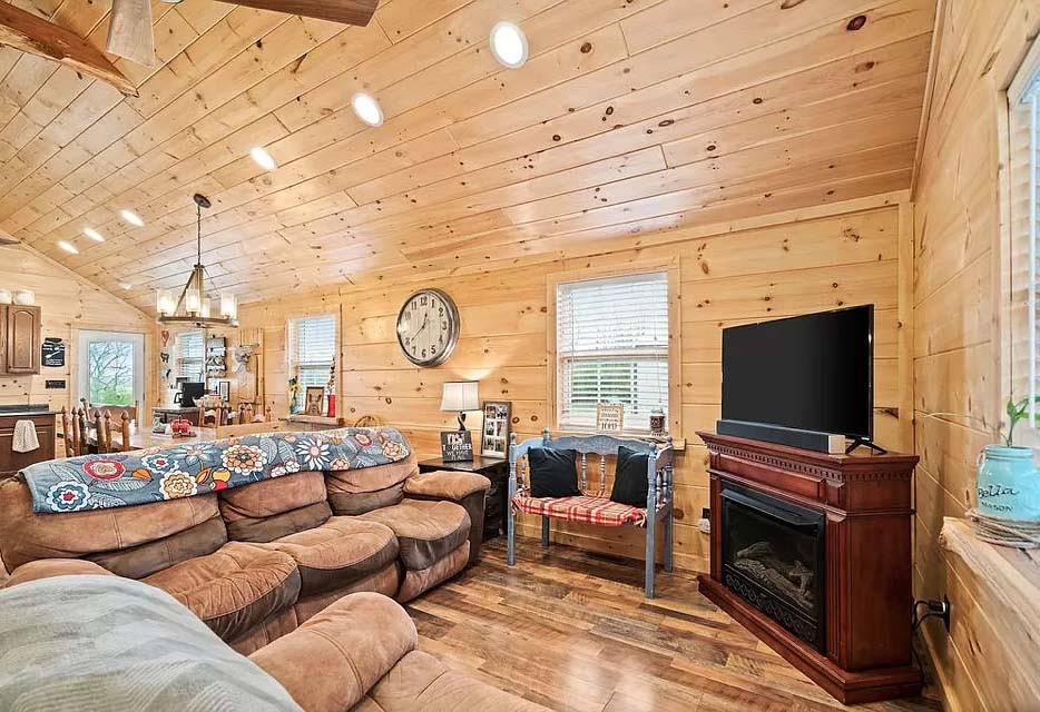 4750 Dover Road Indian Mound, TN 37079 - Photo 4 of 24 Gallery Image 4