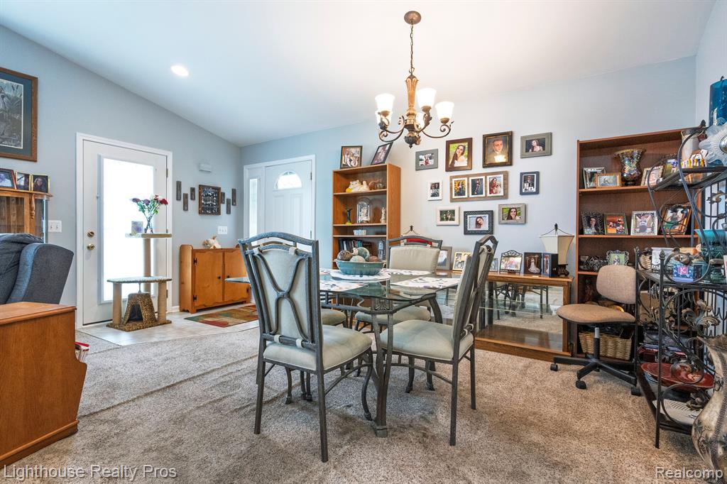 815 Chelsea Ridge Court Howell, MI 48843 - Photo 6 of 27