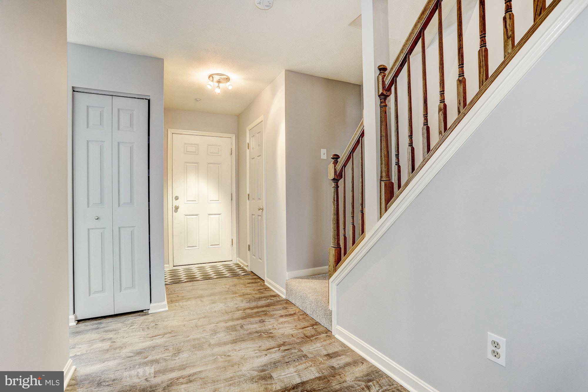 6282 Meadowcroft Road Eldersburg, MD 21784 - Photo 2 of 29 Foyer