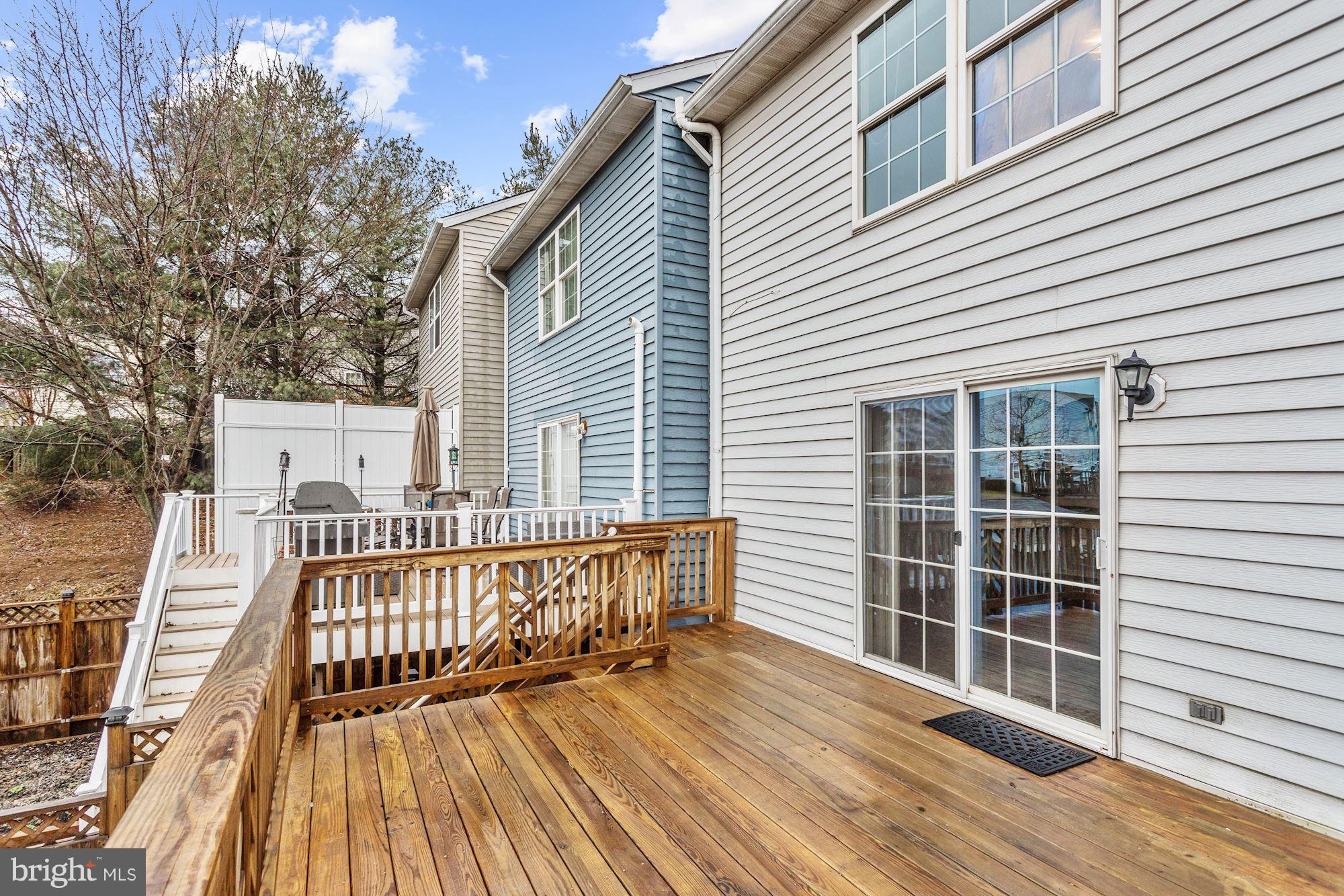 6282 Meadowcroft Road Eldersburg, MD 21784 - Photo 26 of 29 Deck